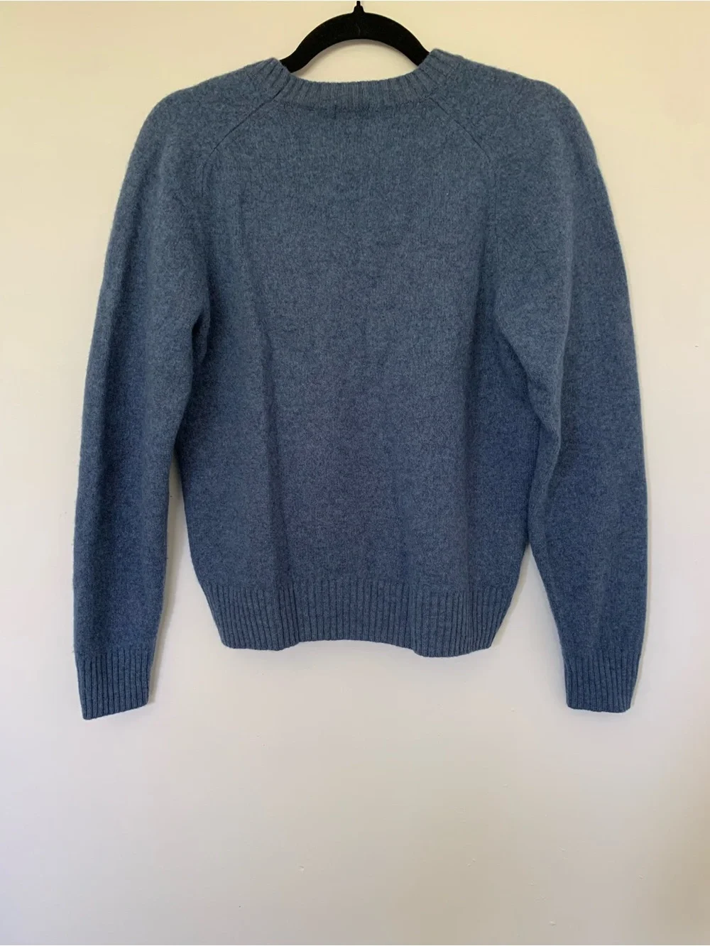 Uniqlo 100% Wool Crewneck Sweater - Picture 2 of 6